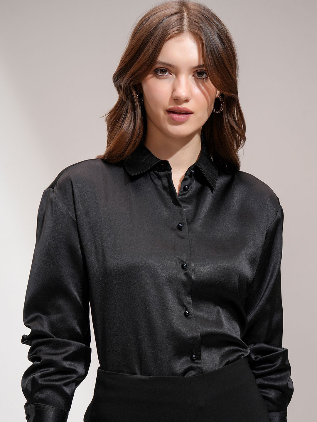 

Tokyo Talkies Women Solid Buttoned Relaxed Fit Satin Shirt, Black