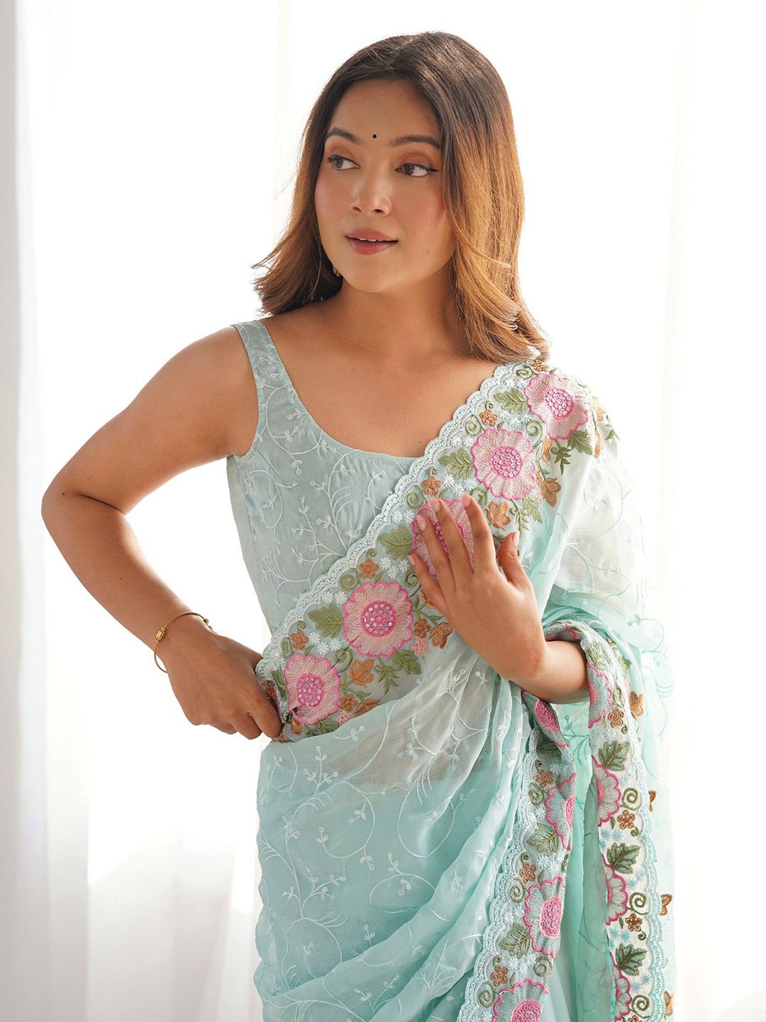 

Anouk Embroidered Sequinned Pure Georgette Saree, Turquoise blue