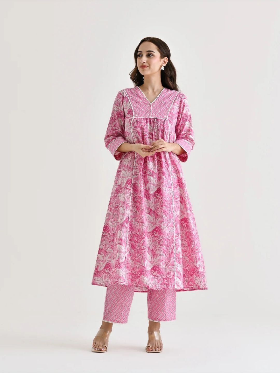 

Siya Fashion Floral Printed Beads Work Thread Work A-Line Kurta With Trouser, Pink