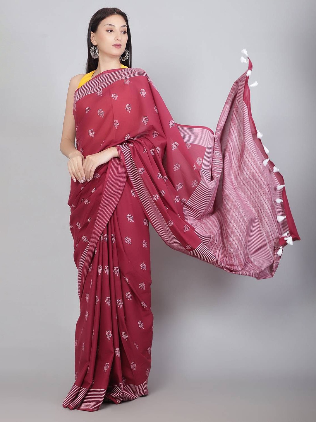 

PALASH Floral Pure Cotton Block Print Saree, Magenta