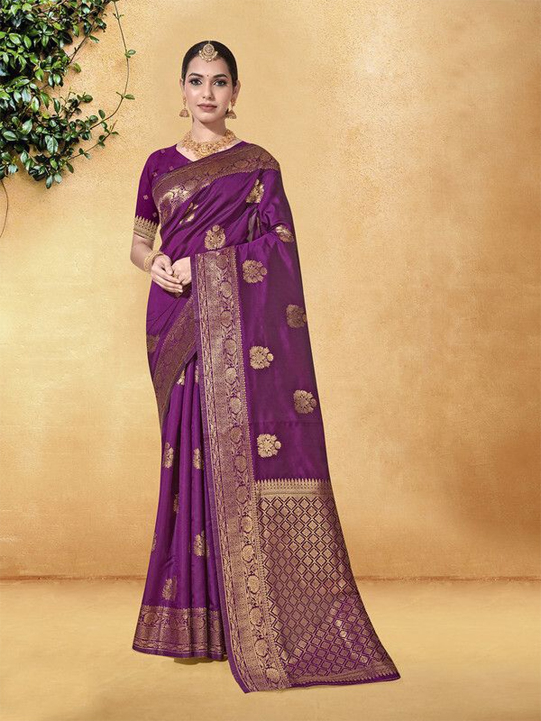 

sagarika Ethnic Motifs Zari Banarasi Saree, Magenta