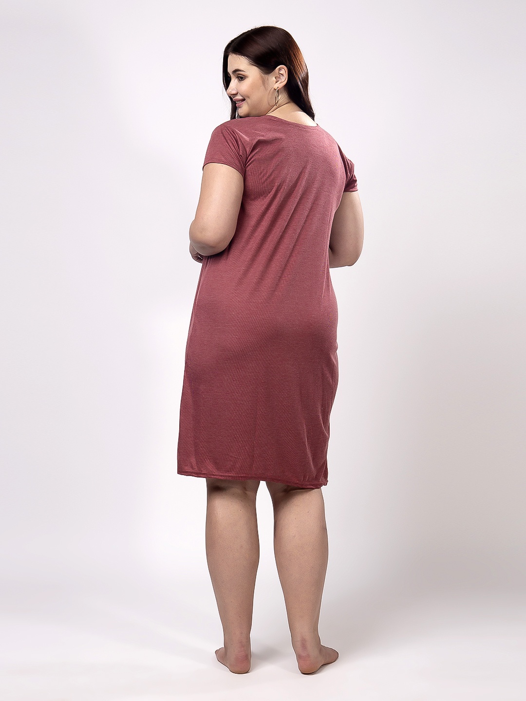 

CHUI MUI Women Regular Knee Length Nightdress, Maroon