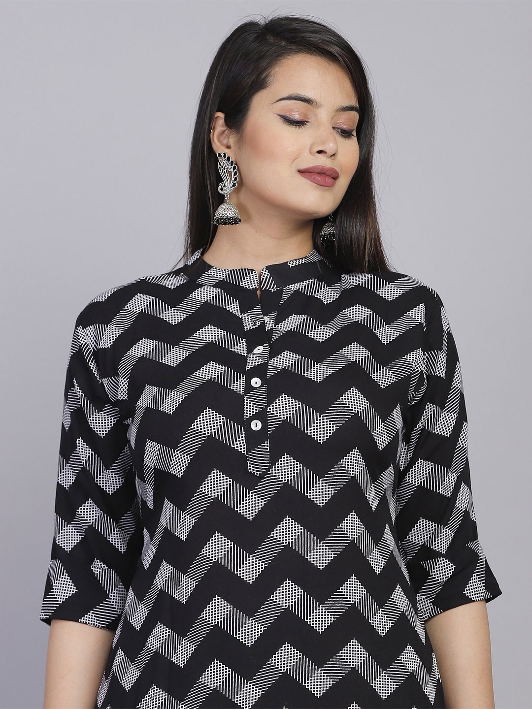 

AAFAMI Striped Mandarin Collar Roll-Up Sleeves Cotton Shirt Style Top, Black