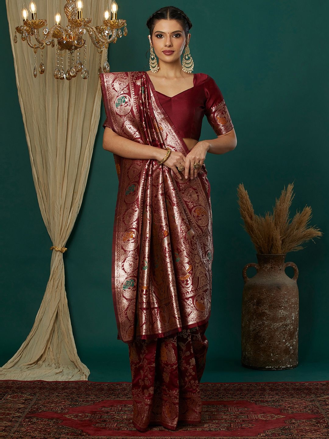 

Satrani Ethnic Motifs Zari Banarasi Saree, Maroon