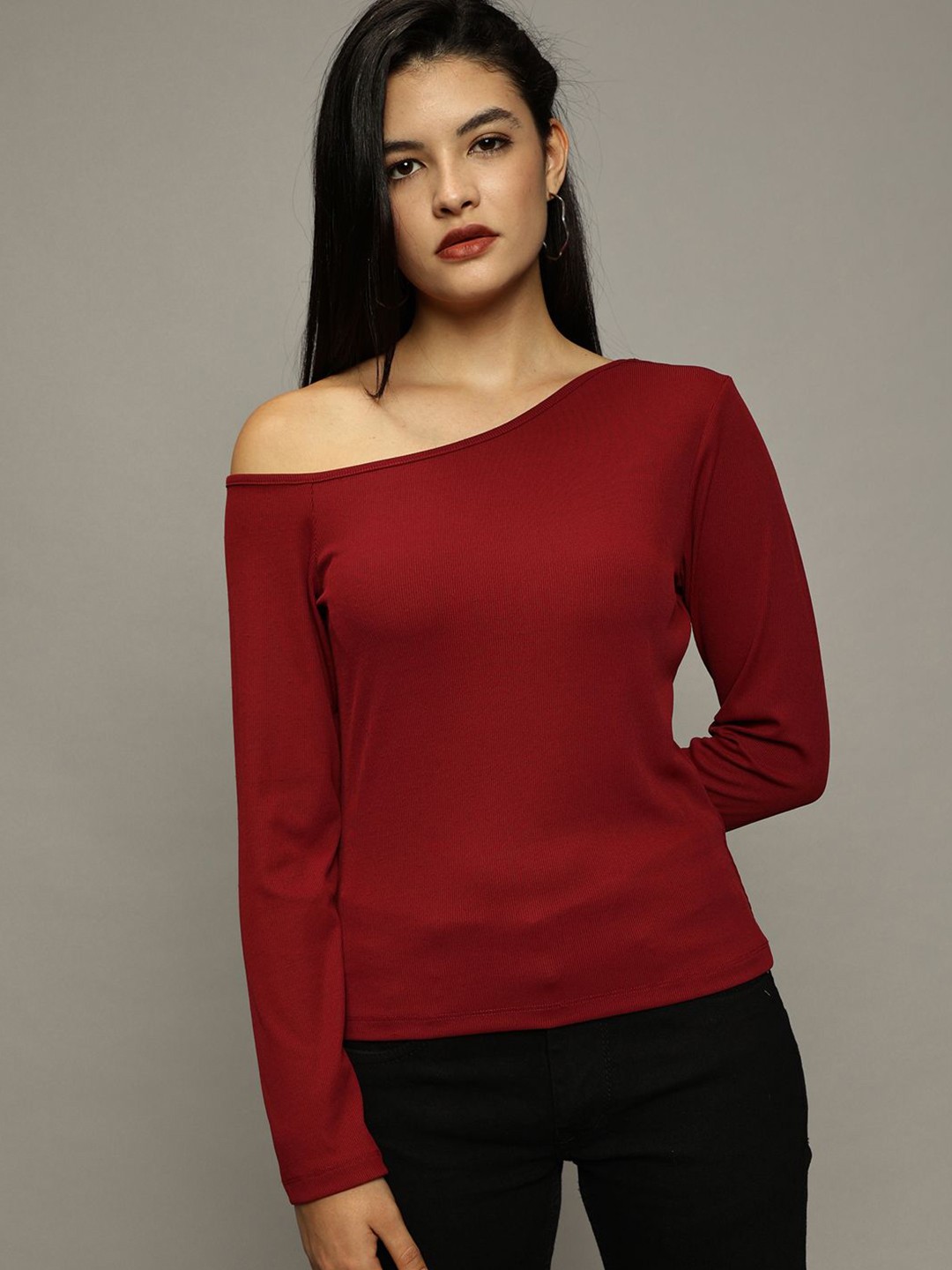 

The Roadster Lifestyle Co. One Shoulder Long Sleeves Casual Top, Maroon