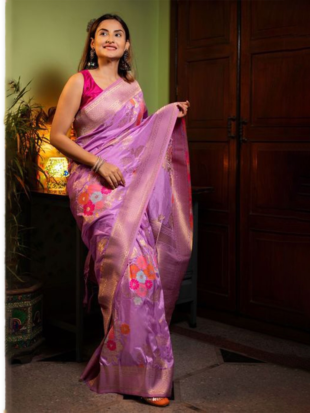 

Caracola Ethnic Motifs Zari Banarasi Saree, Pink