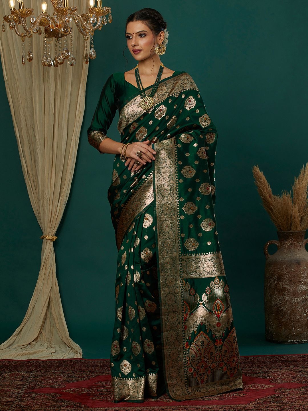 

Satrani Woven Design Zari Banarasi Saree, Green