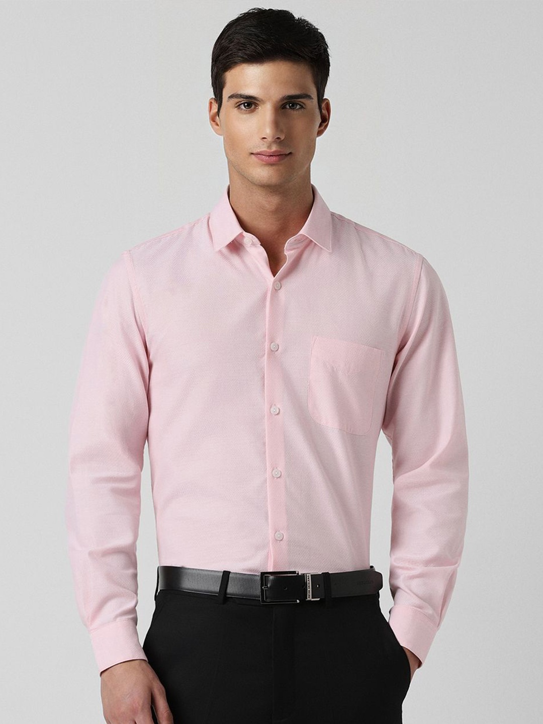

Peter England Men Slim Fit Spread Collar Solid Cotton Casual Shirt, Pink