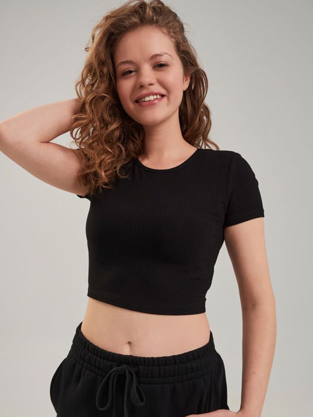 

sollobell Cotton Crop Top, Black