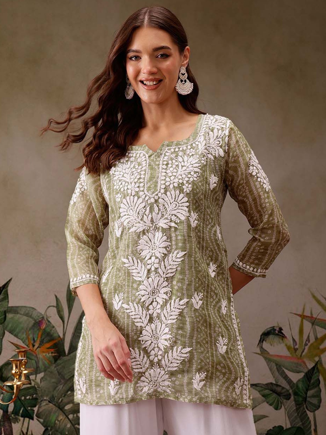 

ADA Women Bandhani Embroidered Thread Work Thread Work Kurti, Green