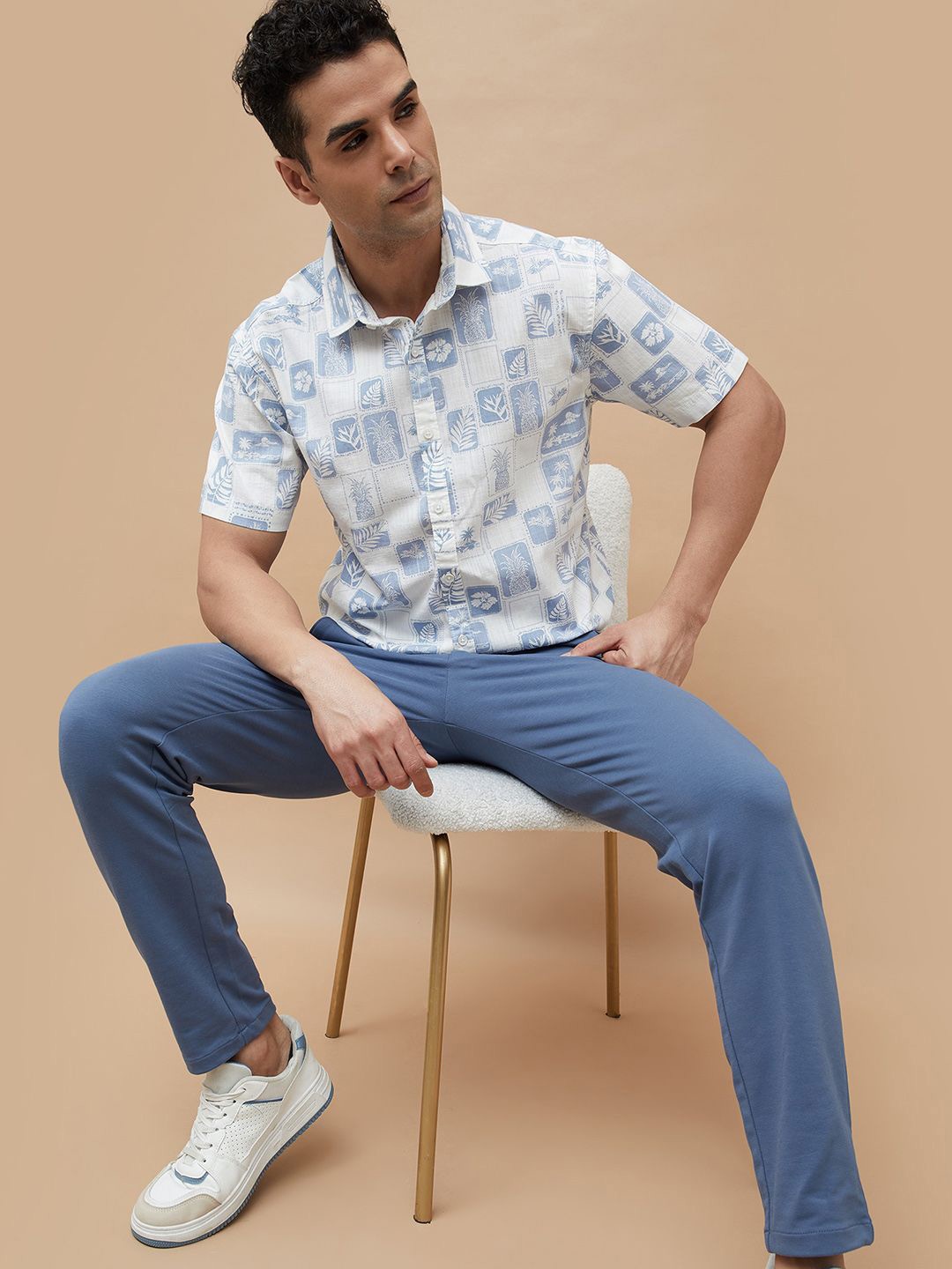 

CODE by Lifestyle Men Spread Collar Floral Printed Cotton Casual Shirt, Blue