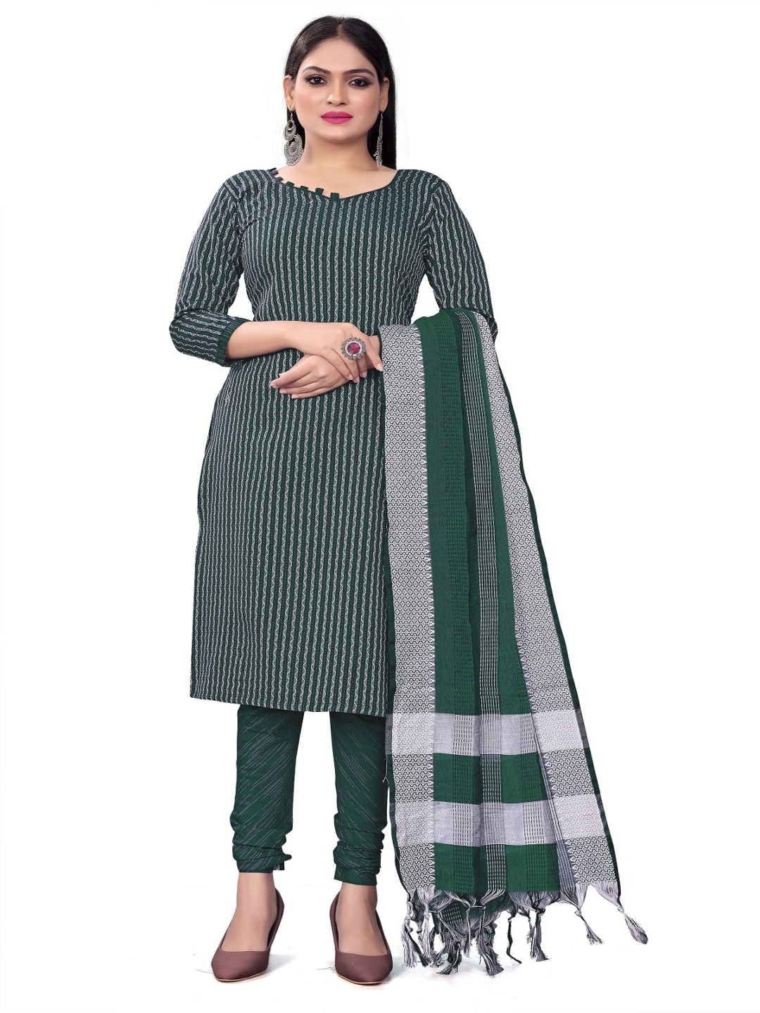 

Aika Geometric Printed Pure Cotton Unstitched Dress Material, Green
