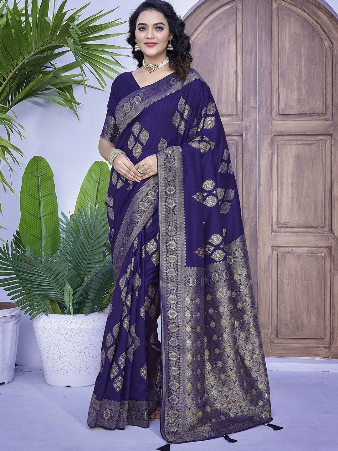 

Satrani Woven Design Zari Pure Silk Banarasi Saree, Blue