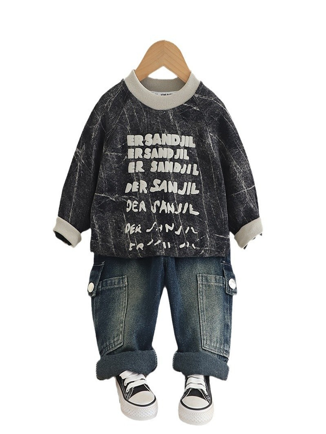 

StyleCast x Revolte Boys Printed Sweatshirt With Trousers, Grey