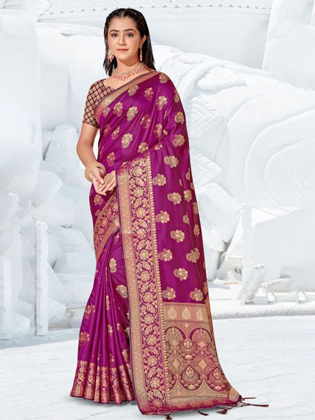 

sagarika Woven Design Zari Banarasi Saree, Magenta