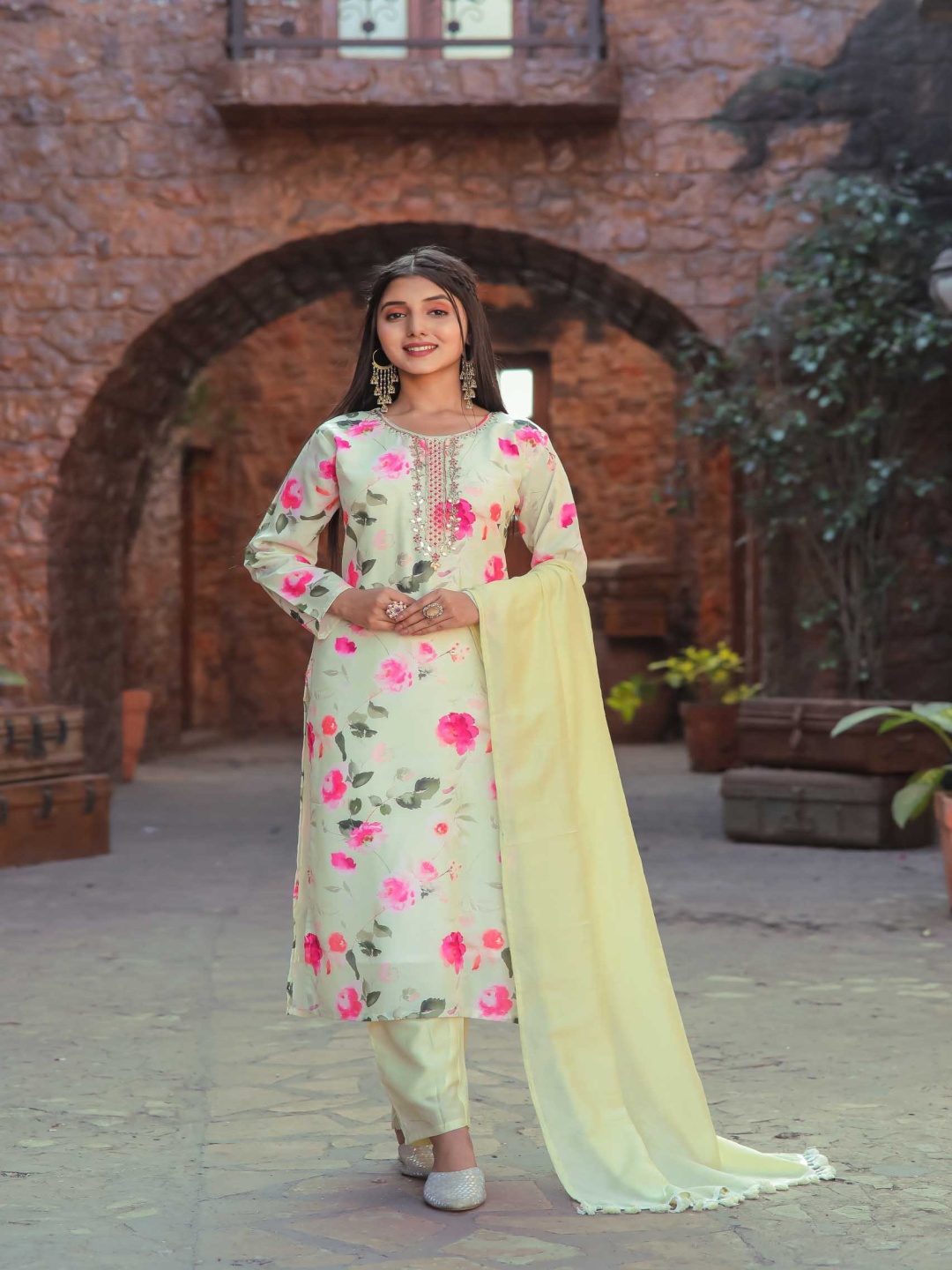 

Siya Fashion Floral Printed Round Neck Thread Work Straight Kurta With Trousers & Dupatta, Green