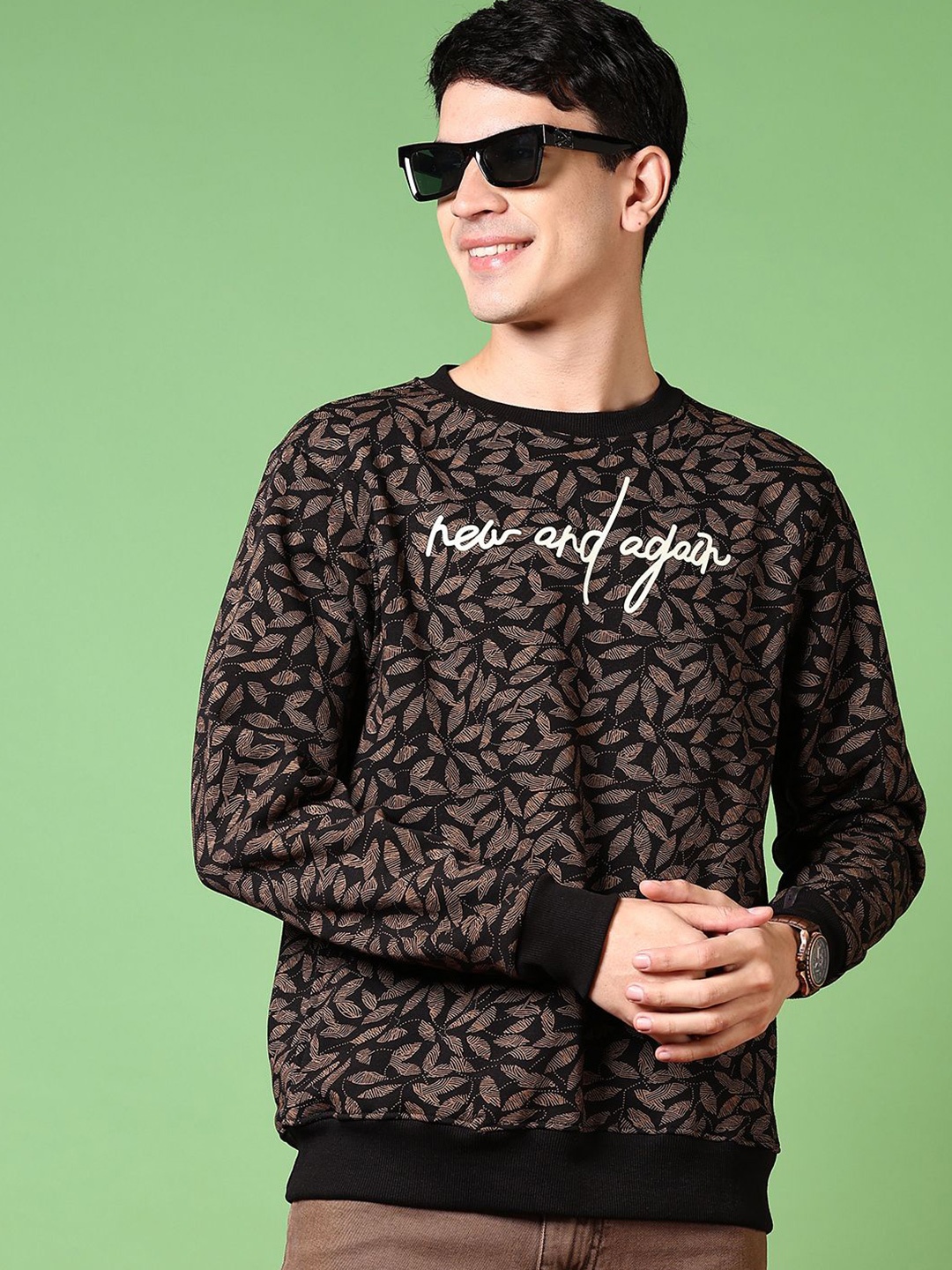 

V-Mart Men Printed Pullover Sweatshirt, Black