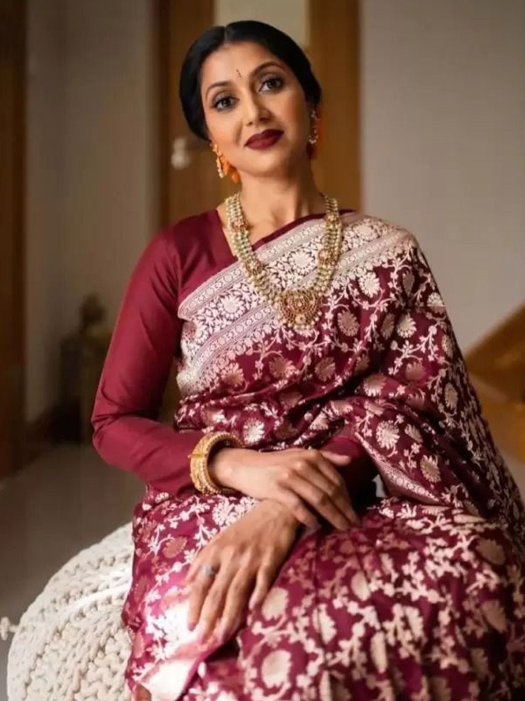 

KALINI Woven Design Pure Silk Saree, Maroon