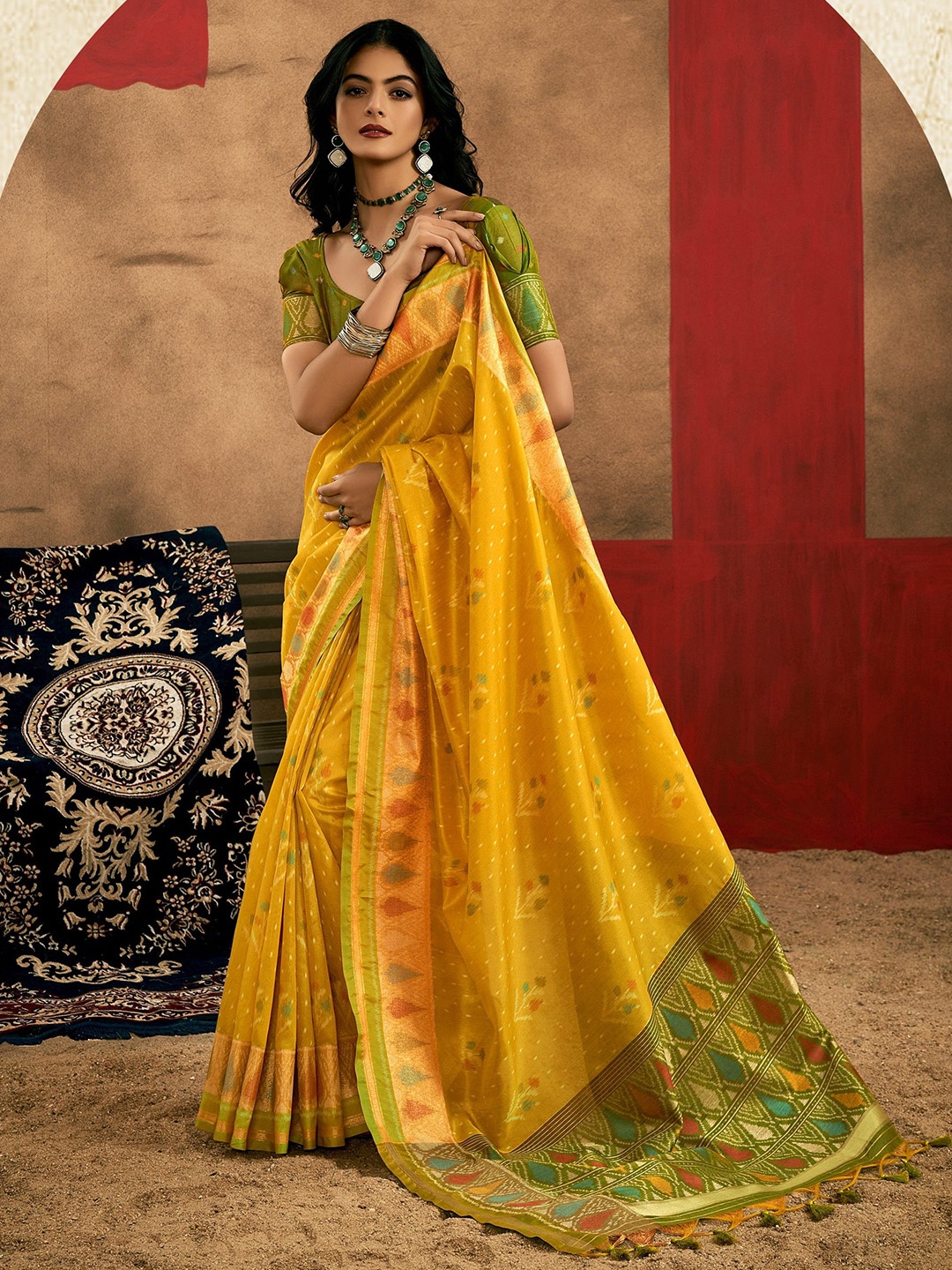 

PEENGAX Silk Cotton Patola Saree, Yellow