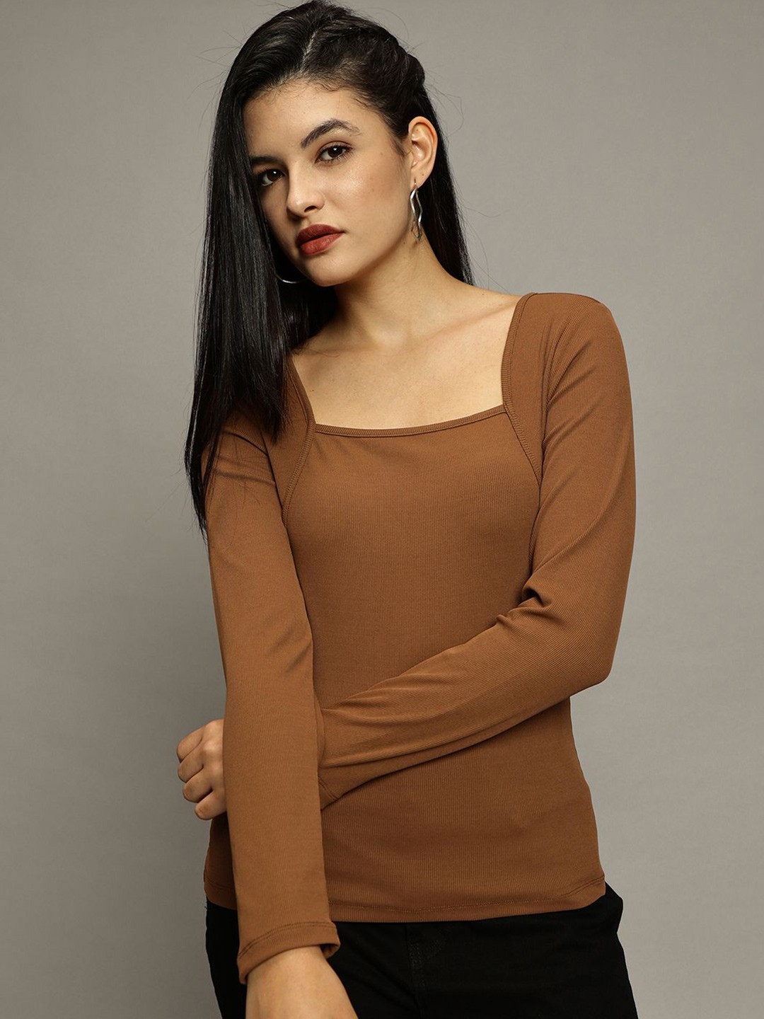 

The Roadster Lifestyle Co Women Ribbed Square Neck Top, Brown
