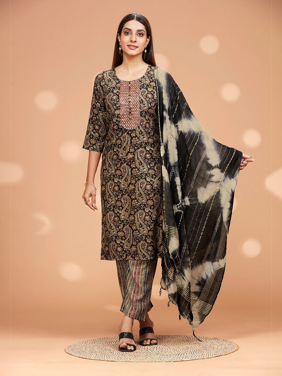 

FREYAA Ethnic Motifs Printed Kurta Sets, Black