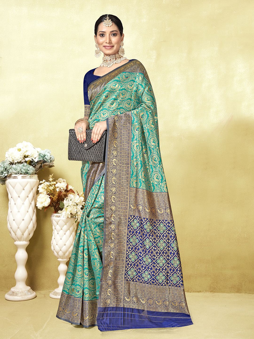 

sagarika Woven Design Zari Kanjeevaram Saree, Blue