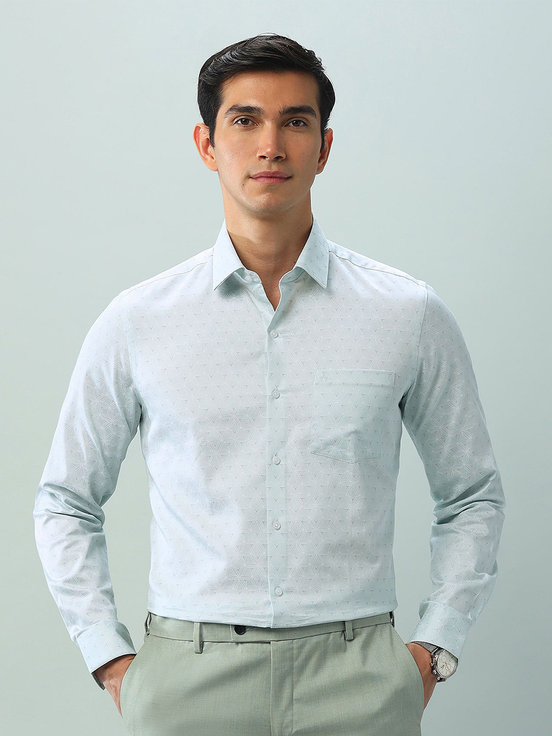 

Arrow Men Slim Fit Floral Opaque Printed Casual Shirt, Green