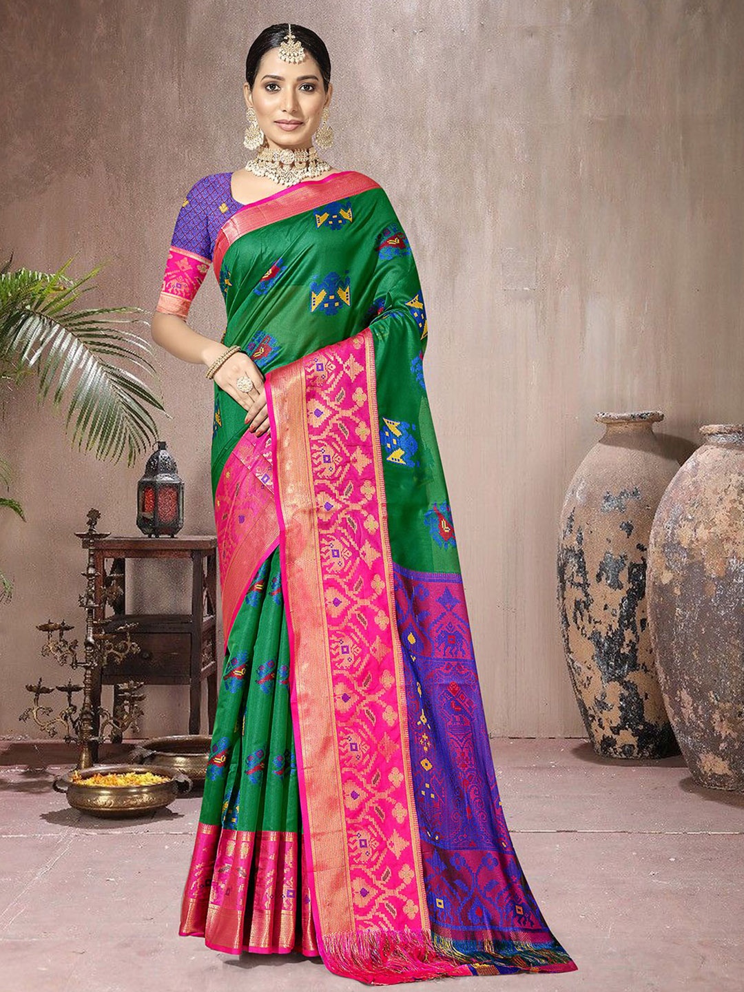 

sagarika Woven Design Zari Organza Patola Saree, Green