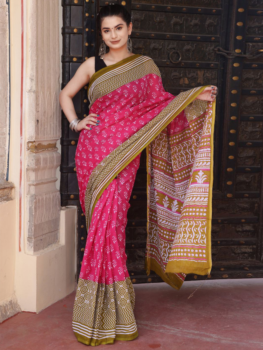 

Craft Musium Floral Pure Cotton Bagru Saree, Pink