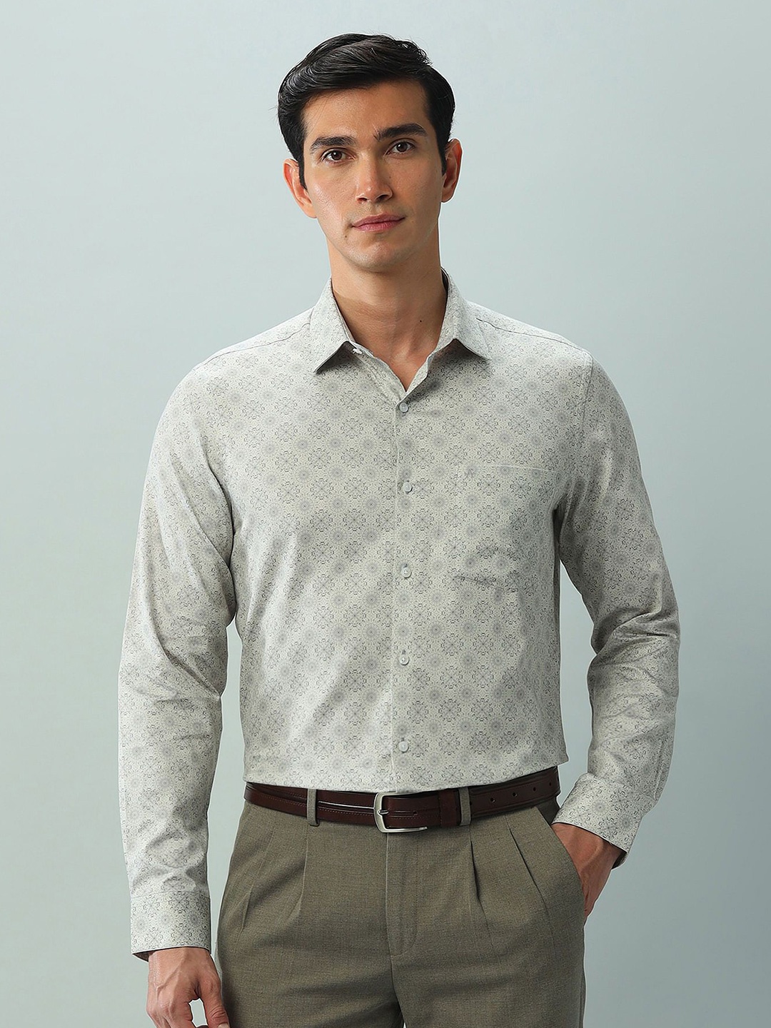 

Arrow Men Classic Opaque Printed Casual Shirt, White