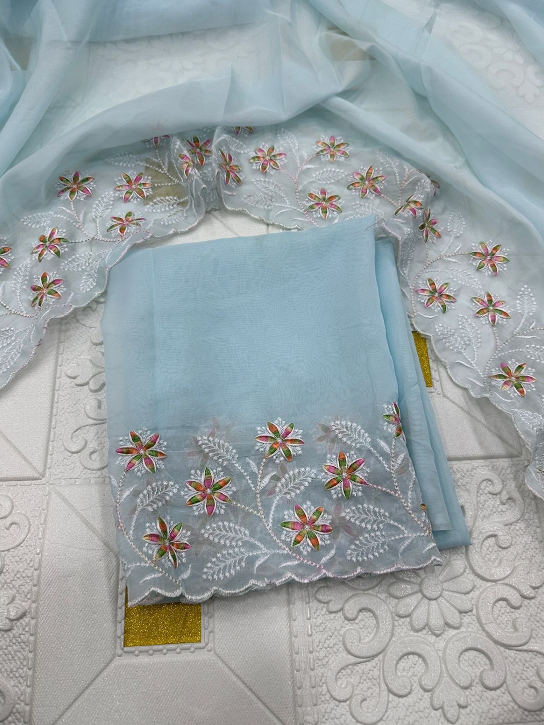 

Aika Saree, Blue