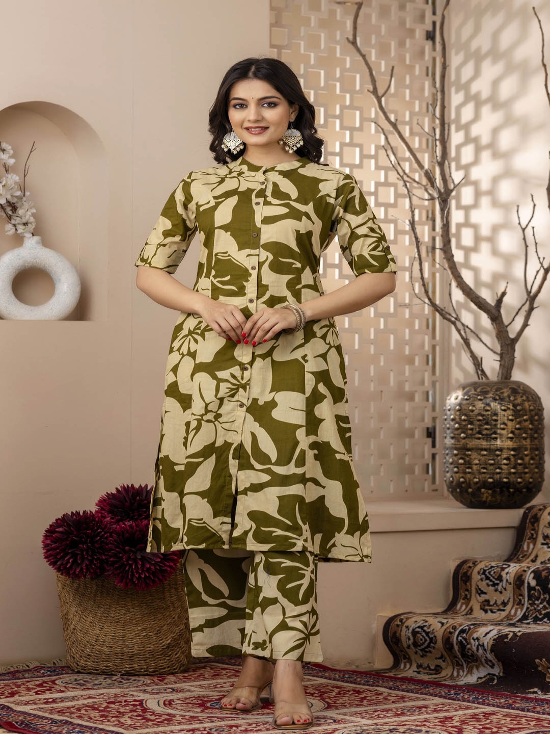 

ANNAYEMA APPARELS Floral Printed Mandarin Collar Pure Cotton A-Line Kurta with Palazzos, Olive