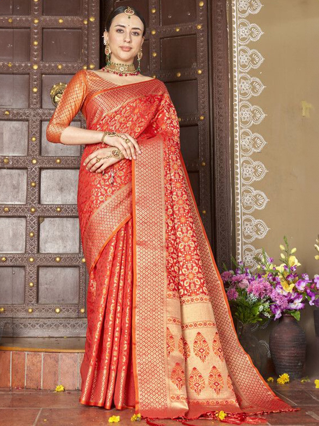

Sagarika Woven Design Zari Organza Banarasi Saree, Red
