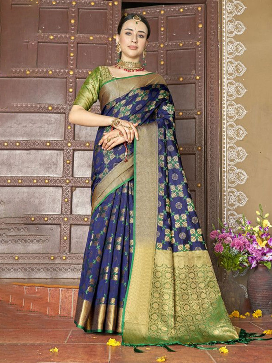 

sagarika Woven Design Zari Organza Banarasi Saree, Navy blue