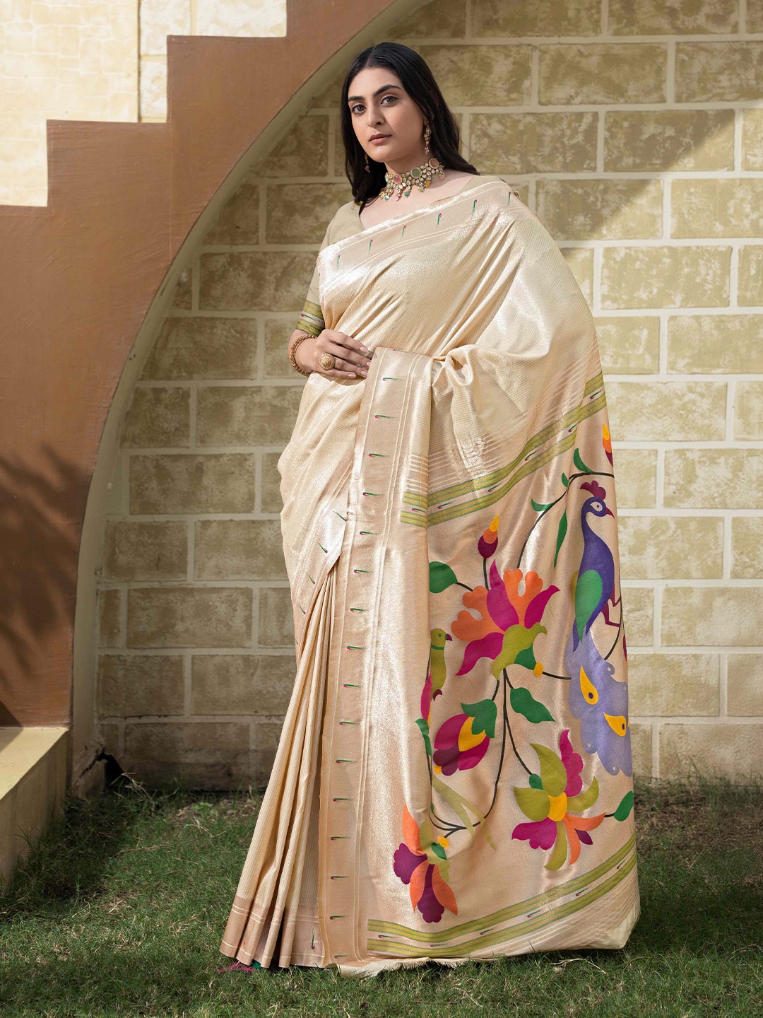 

HEER FASHION Woven Design Zari Paithani Saree, Beige