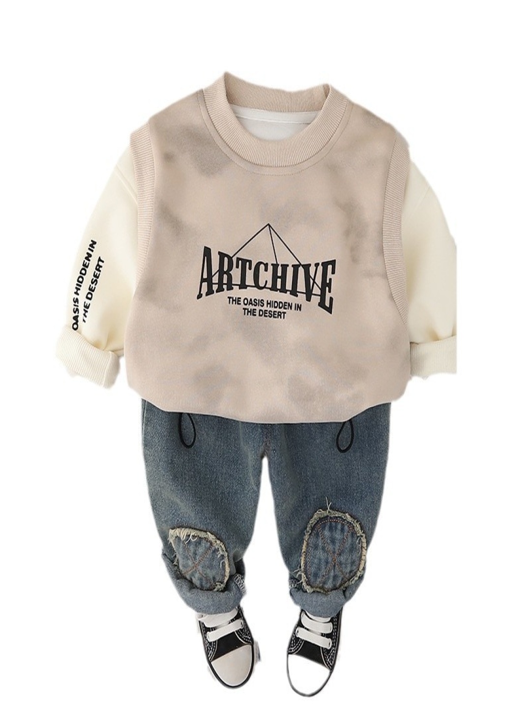 

StyleCast x Revolte Kids Printed Round Neck Sweatshirt With Trouser, Beige