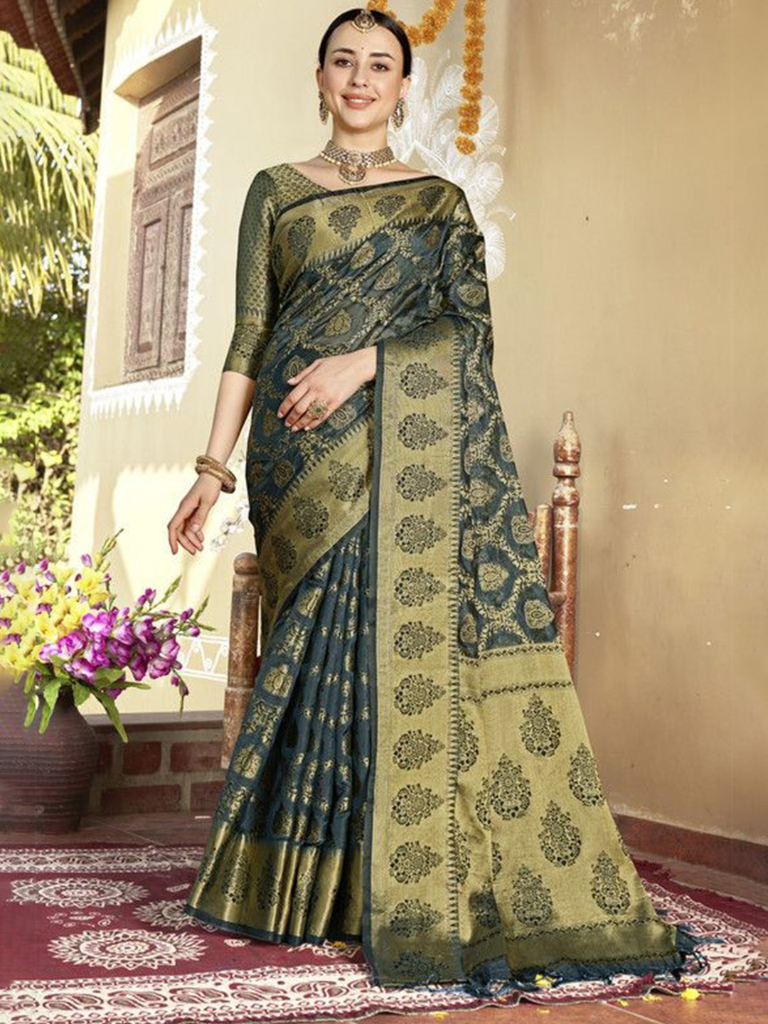 

sagarika Ethnic Motifs Zari Organza Banarasi Saree, Green