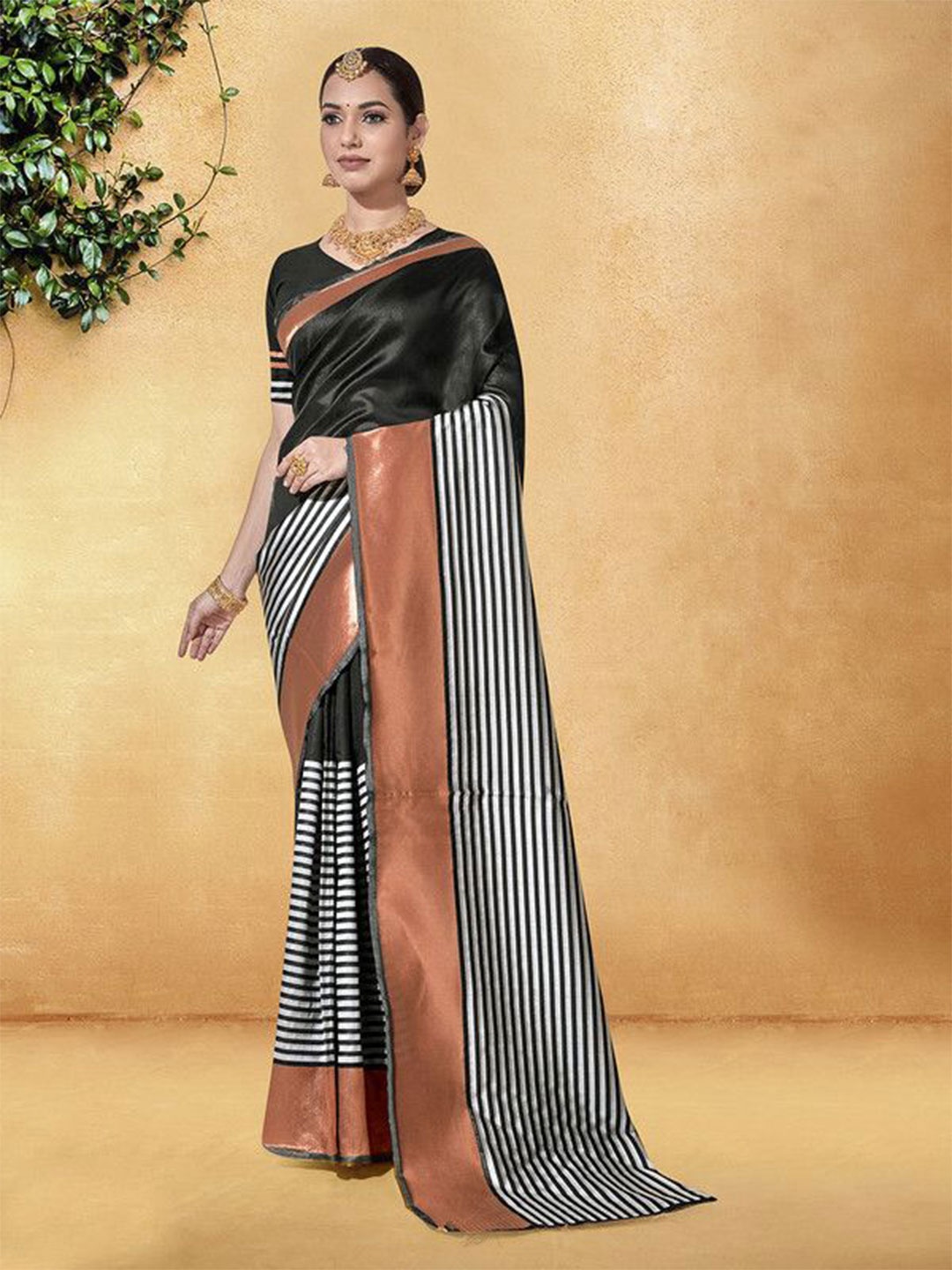 

sagarika Woven Design Zari Kanjeevaram Saree, Black