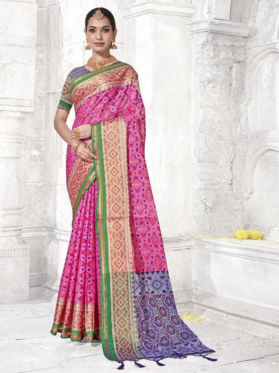 

sagarika Woven Design Zari Tissue Jamdani Saree, Pink