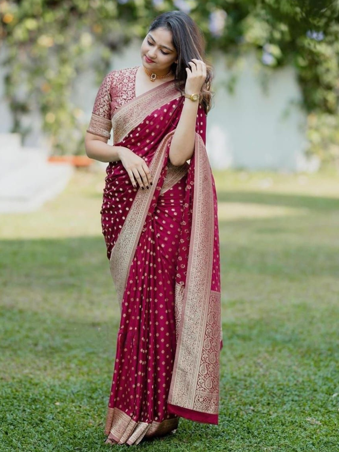 

Caracola Ethnic Motifs Zari Banarasi Saree, Maroon