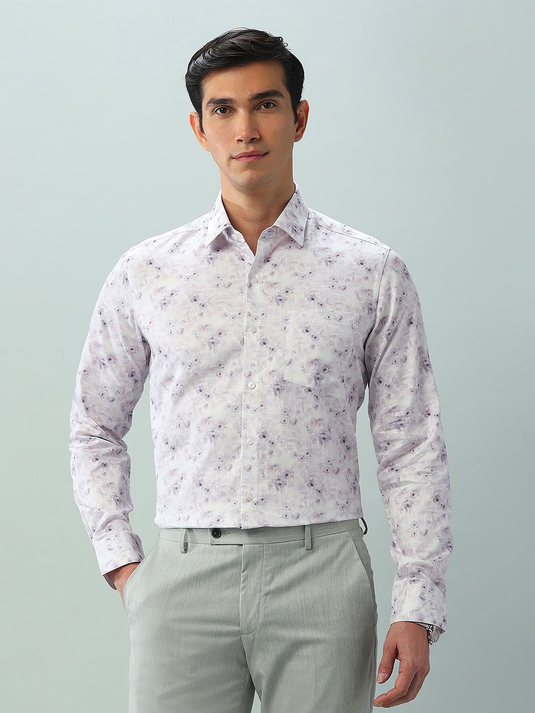 

Arrow Men Slim Fit Floral Opaque Printed Casual Shirt, Purple