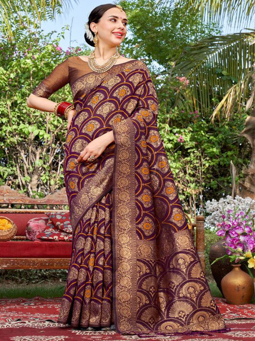 

sagarika Woven Design Designer Chanderi Saree, Burgundy