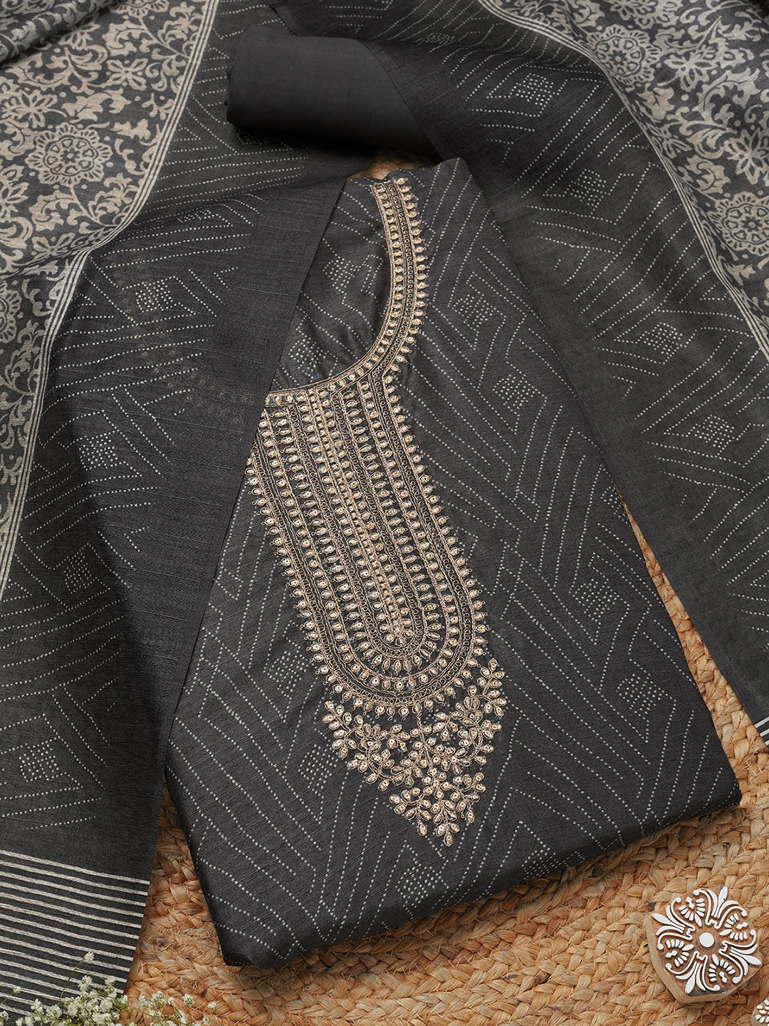 

Soch Geometric Embroidered Sequinned Unstitched Dress Material, Charcoal