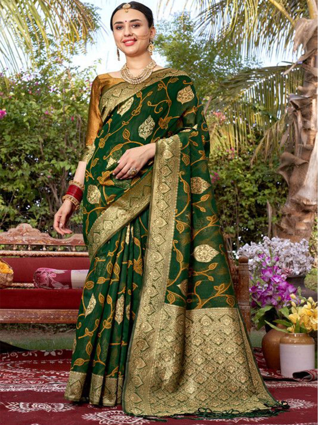 

sagarika Woven Design Zari Chanderi Saree, Green