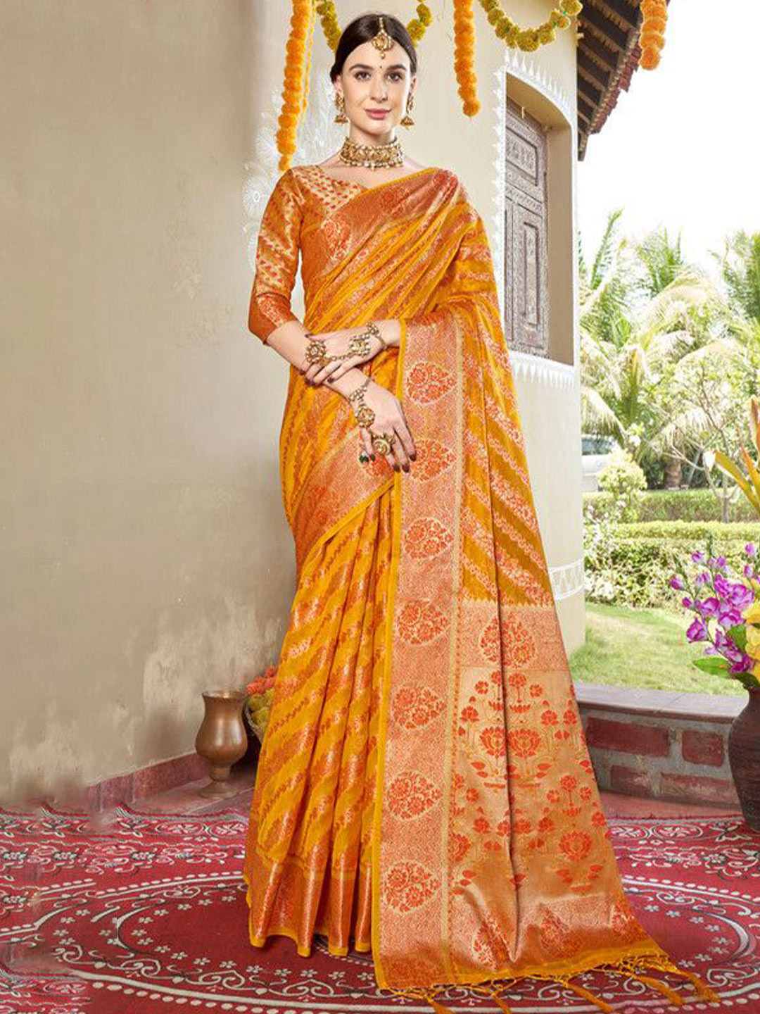 

sagarika Woven Design Zari Organza Banarasi Saree, Yellow