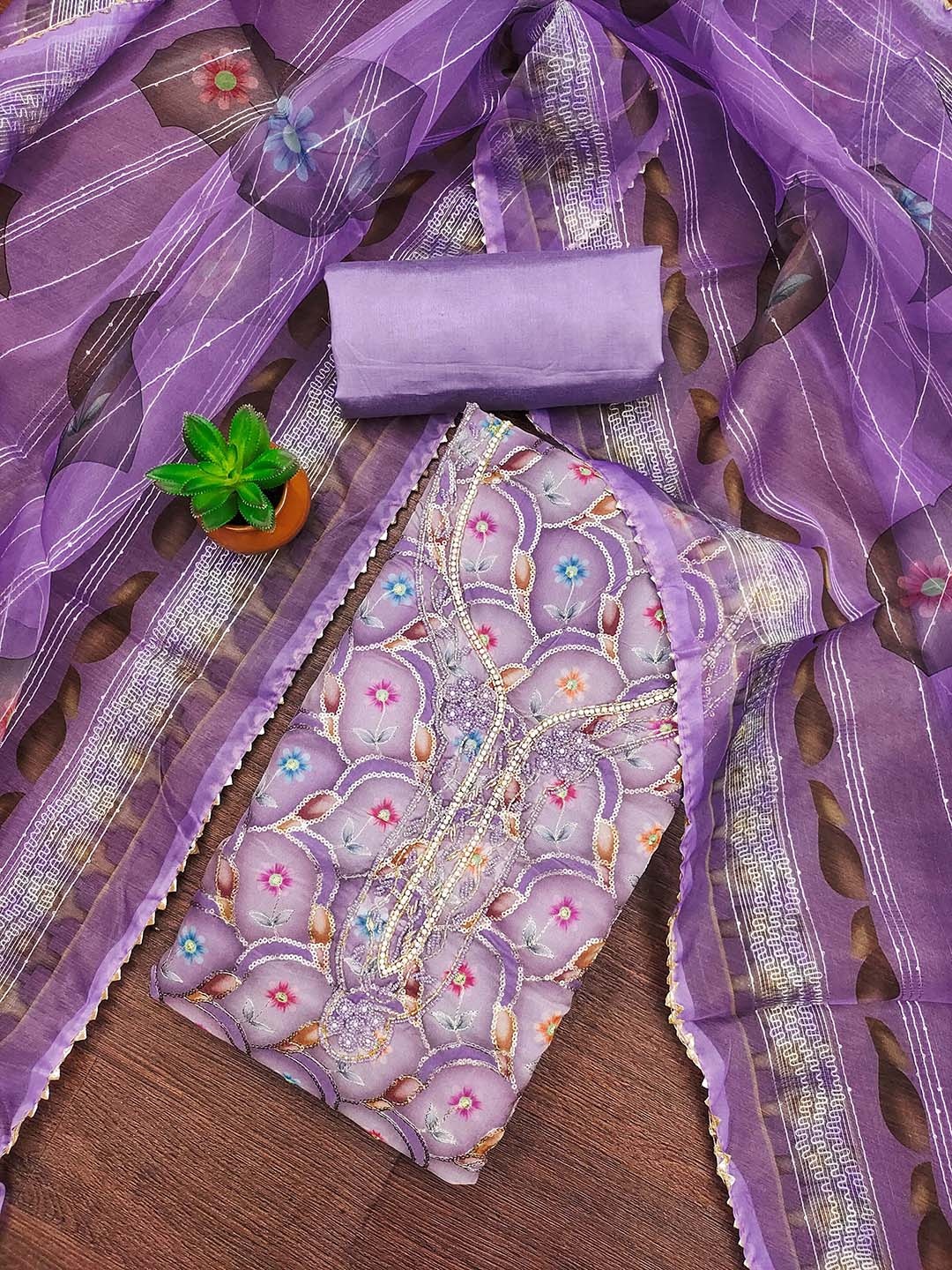 

HERE&NOW Floral Printed Sequinned Organza Unstitched Dress Material, Lavender