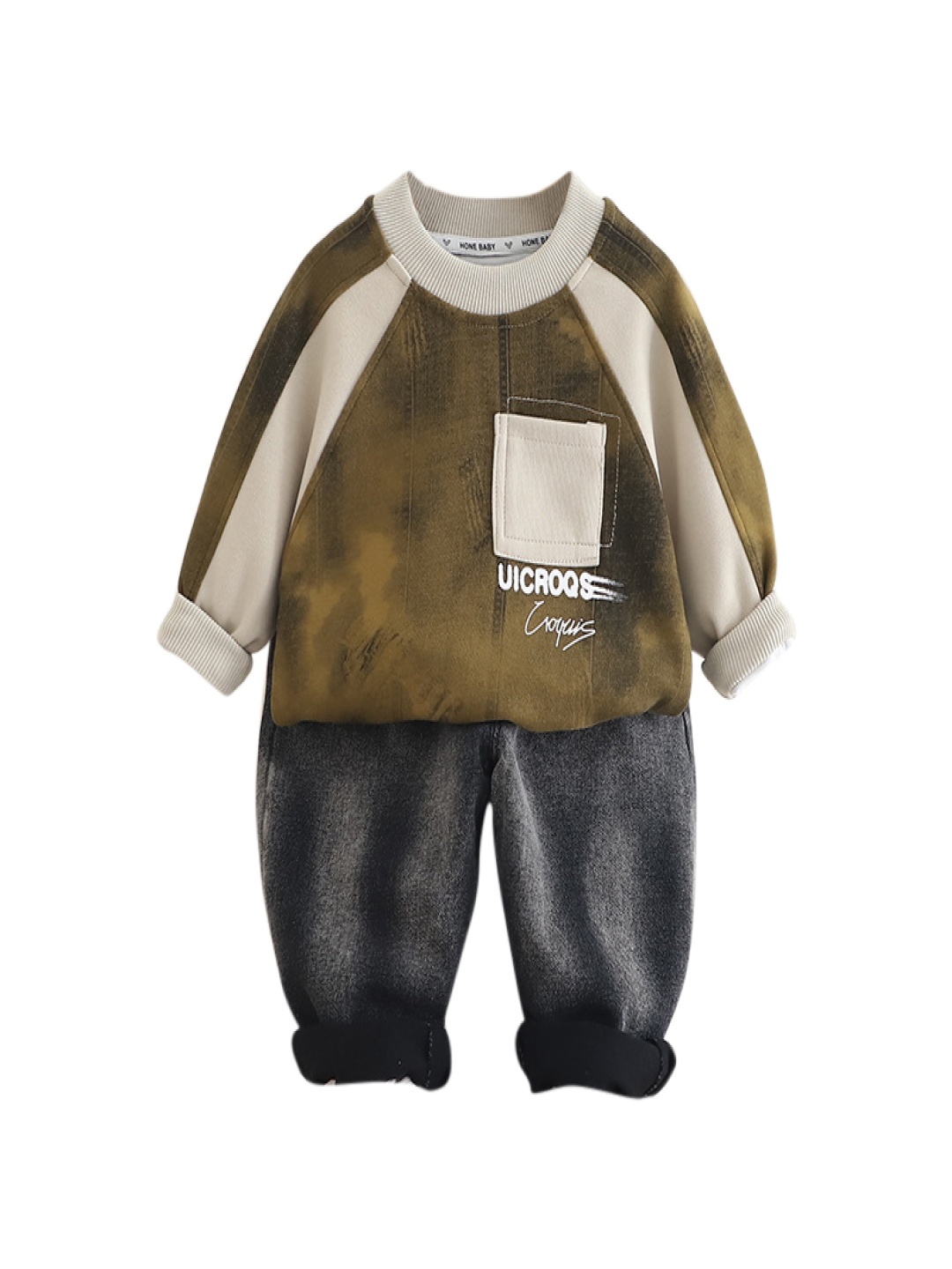 

StyleCast x Revolte Boys Colourblocked Round Neck Sweatshirt With Jogger, Green