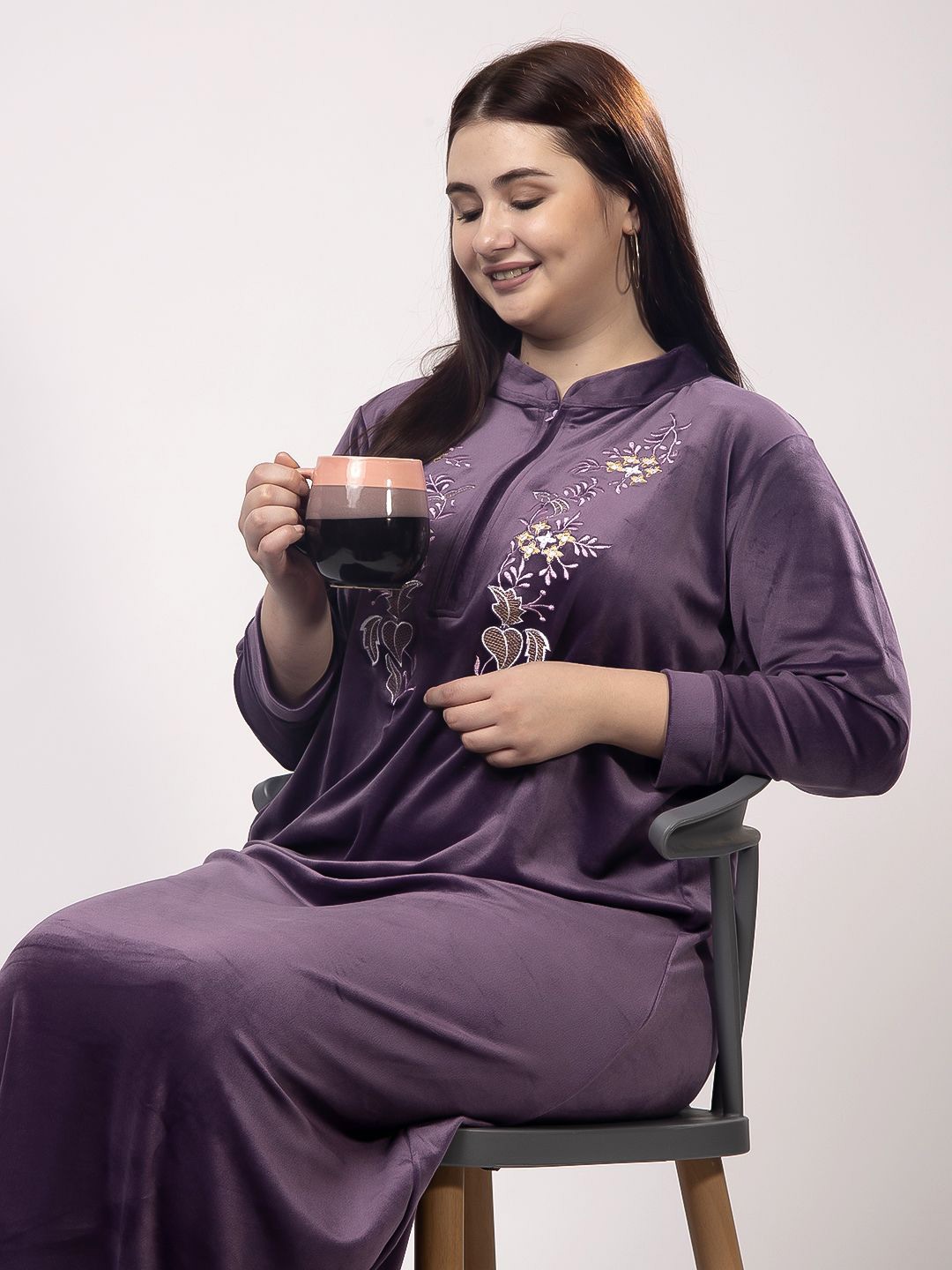 

CHUI MUI Embroidered Maxi Nightdress, Purple