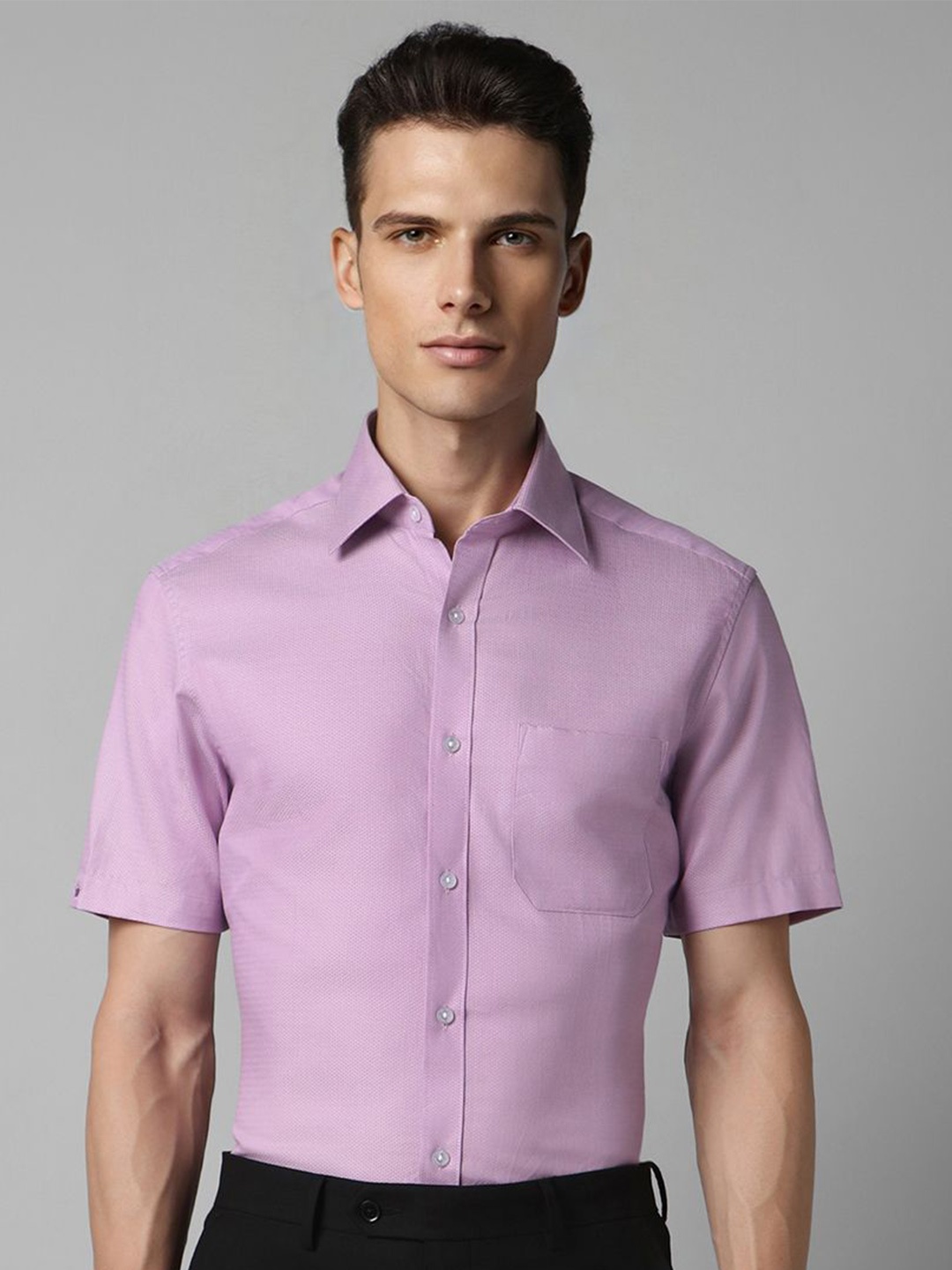 

Louis Philippe Men Spread Collar Solid Cotton Casual Shirt, Lavender