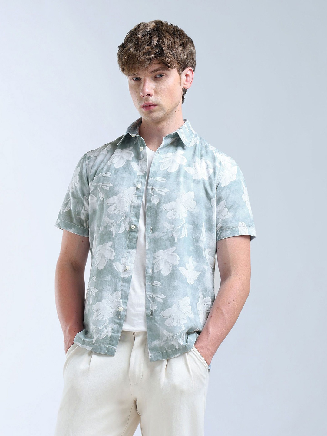 

Flying Machine Classic Floral Printed Twill Weave Spread Collar Pure Cotton Casual Shirt, Blue